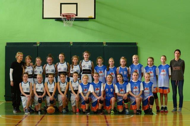 Klubowe derby Młodziczek Młodszych